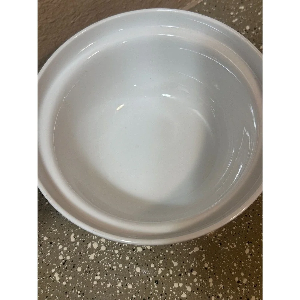 Vintage Porcelain Bowl with Lid – Made in‎ Taiwan, Gold Floral & Child Motif